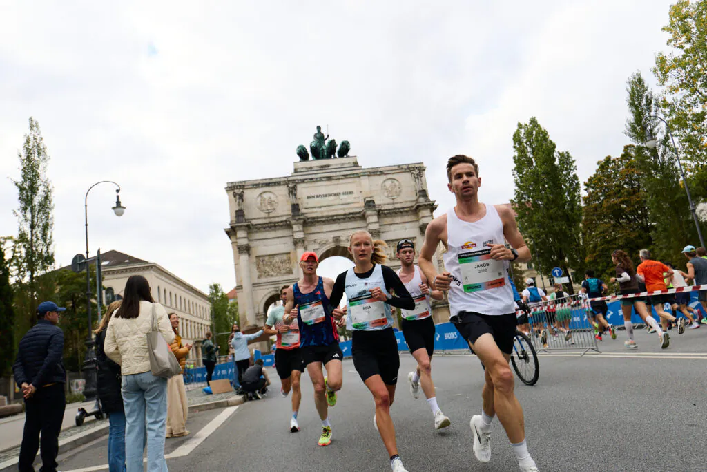 MARATHON M&Uuml;NCHEN by Brooks 2026